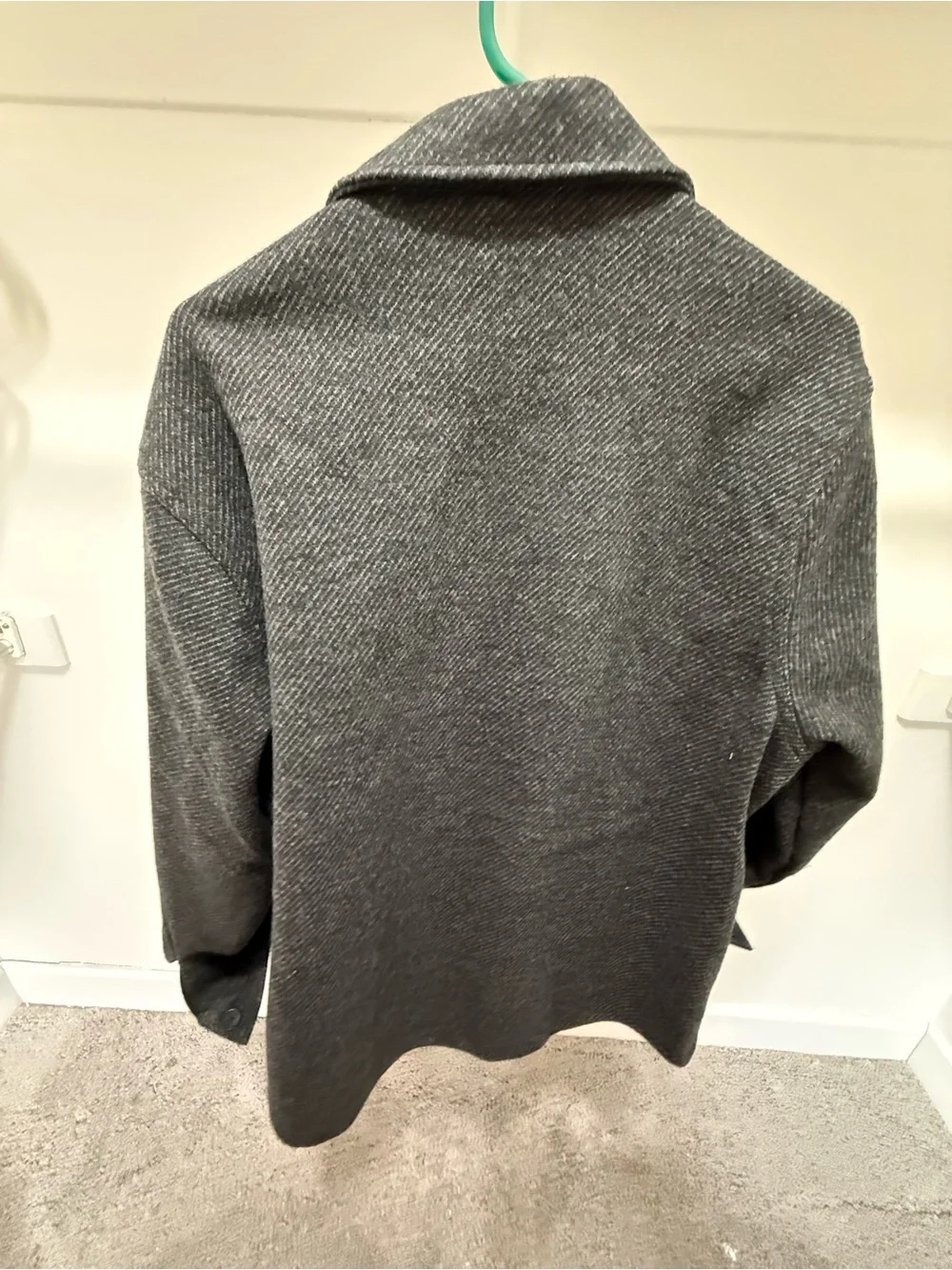 Banana Republic Men's Charcoal Gray Button-Up Shirt Jacket